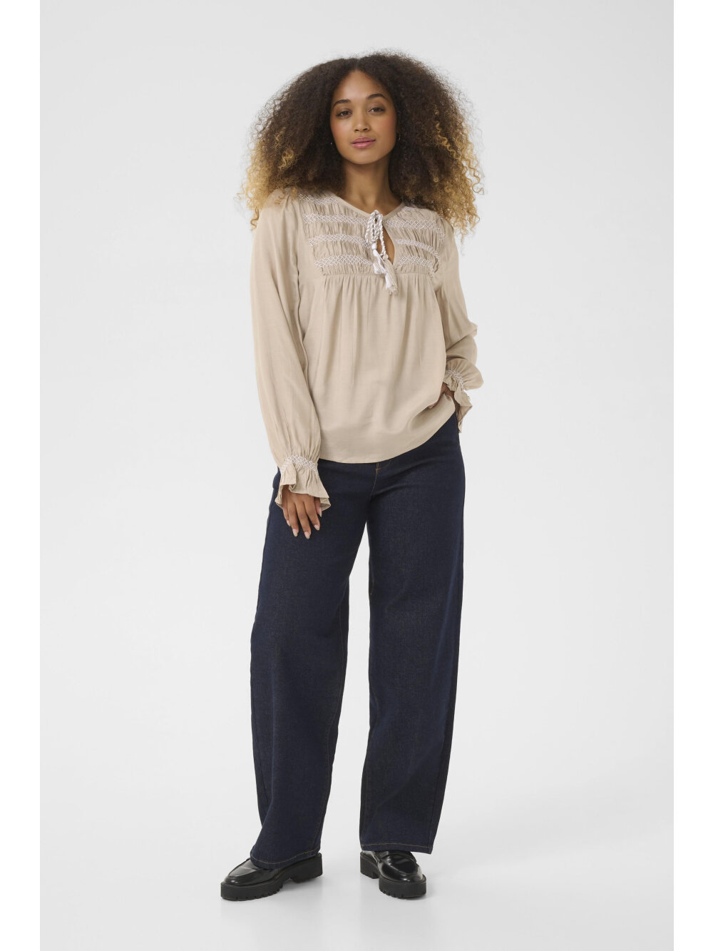 Cream - CRNouria Embroidery Blouse