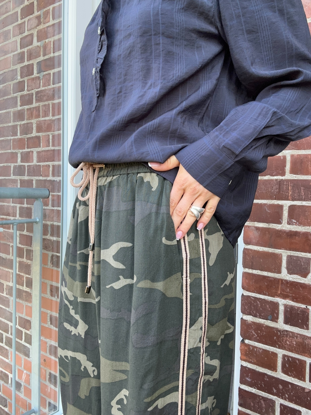 Continue - Mable Bukser