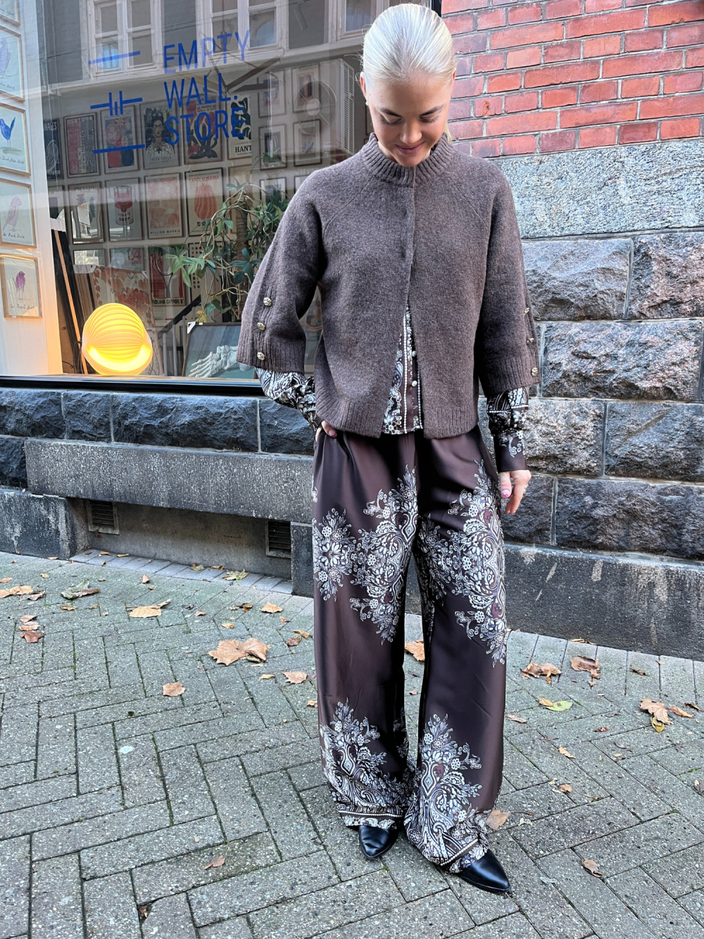 Continue - Anna Strik