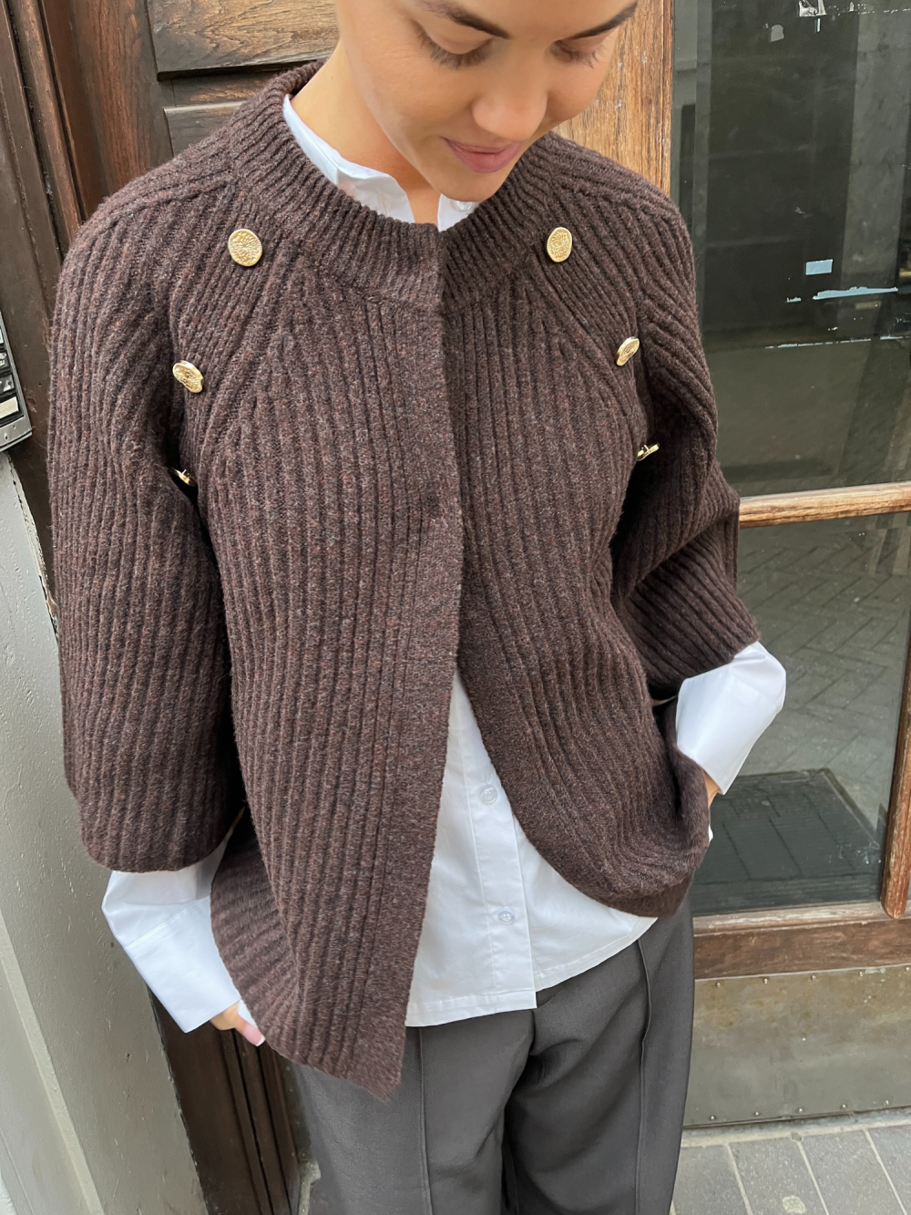 Continue - LOUIS CAPE