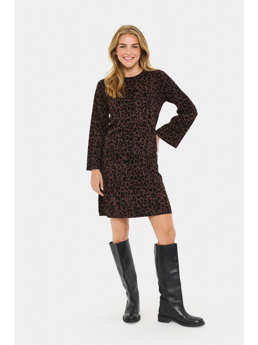 Saint Tropez - ZhilaSZ Flared Pullover