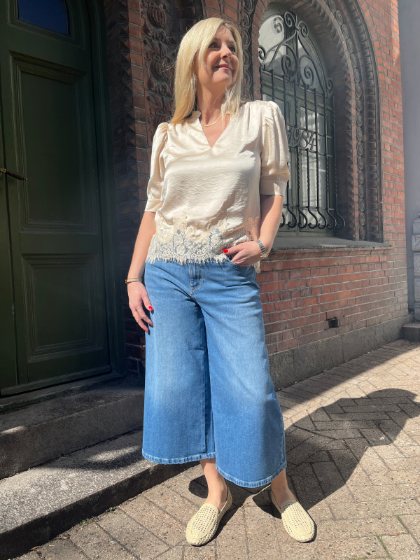 Continue - Moe blonde bluse