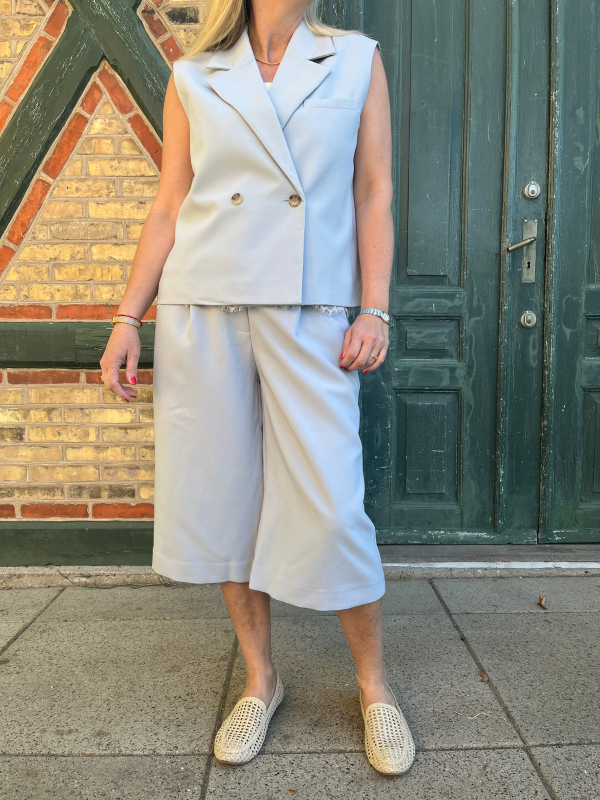 Modström - Galemd bermuda shorts