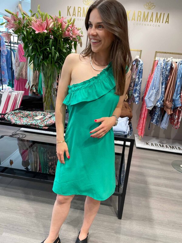 Continue - Josefine Kjole Continue - Josefine Kjole